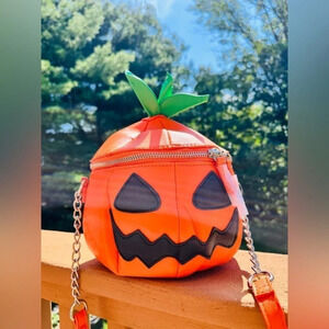 Mad Engine 3D Pumpkin Jack O’ Lantern Crossbody Bag NWT – 2023 Halloween